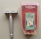 - Ancien Rasoir En Métal - Gillette - Avec Sa Boite Et 2 Lames - - Accessoires