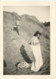 TROIS PHOTOS DE 6.5X9 CMS D'UNE FEMME SUR LA PLAGE ESSAYANT DE SE CHANGER ENVELOPPEE DANS UN GRAND PEIGNOIR - Anonymous Persons