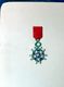 LEGION D'HONNEUR 3 DOCUMENTS ANCIENS VIERGES GRAVES REPRESENTANT LES MEDAILLES D'OFFICIER ET DE CHEVALIER VERS 1900 - Other & Unclassified