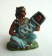 FIGURINE SOLDAT VINTAGE HANDPAINTED BRITAINS HERALD - INDIENNE SQUAW AVEC PAPOOSE - Militaires