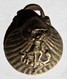 à Identifier Pendentif Ancien Forme Coquille Saint Jacques Saint Michel Terrassant Un Dragon Guerre 14-18 ?? - 1914-18