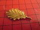 412a Pin's Pins / Beau Et Rare / THEME : AUTRES / METAL JAUNE FEUILLE DE PALME ? - Autres & Non Classés