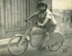 France Garconnet Sur Sa Moto Bicyclette Jeu D'Enfants Ancienne Photo Amateur 1930 - Anonymous Persons