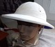 CHAPEAU COLONIAL DE FABRICATION FRANCAISE ,TAILLE 58 , A NETTOYER PUR JUS DE GRENIER . BON ETAT VOIR PHOTO . POUR TOUT R - Headpieces, Headdresses