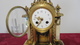 Delcampe - Pendule Horloge  De Style  Ancienne  Avec Ses Deux Chandeliers - Clocks