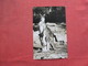 RPPC Kangaroo With Young In Pouch     Taronga Zoo ---Sydney Australia    Ref 3433 - Other & Unclassified