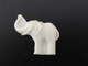 FEVE - FEVES -  "ANCIENNE PLASTIQUE BLANC"- UN ELEPHANT - Oude