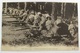 Carte Postale Guerre De 1914 - Infanterie Allemande A La Lisière D'un Bois - RE - Guerre 1914-18