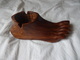 SUPERBE PIED EN BOIS EXOTIQUE QUI A ETE TRANSFORME EN CENDRIER. POIDS 700 Grs. LONGUEUR 24 CMS - Legni