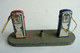 FIGURINE POMPE A ESSENCE DINKY ESSO Incomplet - Andere & Zonder Classificatie