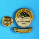 2 PIN'S //  ** AMICALE DES MUNICIPAUX / LA GD'COMBE '91 / MANS NEGROS - PAN BLANC ** - Christmas