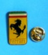 1 PIN'S //  ** LOGO / FERRARI ** - Ferrari