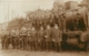 CARTE PHOTO DEPART D'UN TRAIN DE SOLDATS FRANCAIS  VERS LE FRONT ET GARDIENS DE LA PAIX - War 1914-18