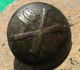 Ancient Bronze Button Russian Empire 10th Artillery Regiment - Knoppen