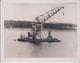 WONDERFUL FLOATING CRANE   21*16CM Fonds Victor FORBIN 1864-1947 - Barcos