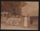 FOTO  APRIL 1925   11 X 9 CM  -  ZICHT IN 'T LAZARET - ZUSTER ALDOPHA MET SLAAPZIEKE VROUWEN  2 SCANS - Congo Belge