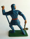 FIGURINE STARLUX -  SOLDAT MEDIEVAL CHEVALIER  MPC49 ORIFLAMME ET HACHE 1969 - Starlux