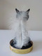 Miniature Enlacée Par Un Grand Chat Sous Globe Max Factor Hypnotique Cat Katz - Miniatures (avec Boite)