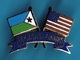 1 PIN'S  //  ** GOODWILL GAMES / DJIBOUTI & USA ** . (© & TM SOC) - Andere & Zonder Classificatie