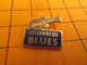 713b Pin's Pins / Beau Et Rare : Thème MUSIQUE / GUITARE ELECTRIQUE LES GENIES DU BLUES - Musique