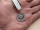 MASONIC * FREEMASONS * FONTE * VRIJMETSELARIJ Medaille (Zwart/Wit Lint > Zie / Voir Foto Voor Détail ) ! ! - Other & Unclassified