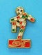 1 PIN'S //   ** COCA COLA COKE / MASCOTTE COUPE DU MONDE / ITALIE 1990 ** - Coca-Cola