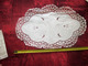 Delcampe - Vintage French Crochet Doily Handmade Lace Tablecloth Tablemat-Napperon+3 Serviettes Linge D'époque Creative Hobbies - Lenzuola/Copriletti