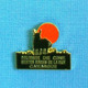 PIN'S //  ** MUSÉE DE CIRE / SAINTES MARIES DE LA MER / CAMARGUE ** - Stierkampf