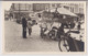 CARTE PHOTO : PLACE DE LA CHAPELLE DE BRUXELLES EN 1953 - MARCHE AUX POISSONS - MAGASIN DE BALANCES MELOT -z 2 SCANS Z- - Mercati