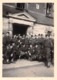 Lot De 2 Photographies : élèves De L'Ecole Militaire De Cadres De ROUFFACH / Colmar En Visite à PARIS En Mai 1946 - - Guerre, Militaire