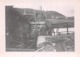 Delcampe - Lot De 19 Photographies De Geisingen En Mai 1945 - Pont Reconstruit Par Le Génie Français - Passage Du Train Travaux Etc - Lieux