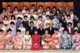 Grande Photo Couleur Originale Scolaire - Photo De Classe Au Japon & Jeunes & Jolies étudiantes En Kimonos Vers 1970 - Anonyme Personen