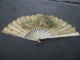 EVENTAIL ART NOUVEAU  Vers 1895 / 1900 RARE ! Angelots Amour Attrape Coeur @ 24 Cm De Long - Fans