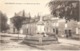 Dépt 08 - POIX-TERRON - Le Monument Aux Morts - (à Droite : Magasin De Chaussures "AU MUTILÉ") - Éditeur A. Wilmet Phot. - Autres & Non Classés