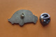 Pin's,voiture,Auto,VW Coccinelle,Volkswagen,Käfer,oldtimer,rouge - Volkswagen