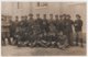 Carte Photo Militaria Groupe De Soldats Prisonniers Dont 1 Chasseur Alpin Nommé Cachet Geprüft Landsberg Gefangenenlager - Weltkrieg 1914-18