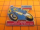 1219 Pin's Pins : BEAU ET RARE : Thème MOTOS / CHRISTIAN SARRON CHAMPION DU MONDE 1989 YAMAHA Grand Pin's - Motorfietsen