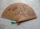 Eventail En Bois Ajouré Peint - Longueur 23,5 Cm - Fans