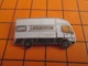 1419 Pin's Pins : BEAU ET RARE : Thème TRANSPORTS / PETIT CAMION VIA LOCATION - Transport