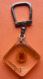 PORTE CLES BOURBON COGNAC BISQUIT - CLE CLEF CLEFS - 2 SCANS - Porte-clefs