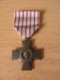 Médaille Guerre 39-45 / WW2 - Croix Du Combattant / République Française - Avec Ruban - Achat Immédiat - France