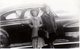 Photo Originale USA - Beverly & Shirley Déguisée Au Pied De La Belle Américaine Cadillac Series 62 En 1943 - Automobiles