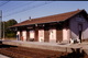 Photo Diapo Diapositive Slide Train Wagon La Gare SNCF De Ferrières Fontenay Vers Montargis Le 28/07/1993 VOIR ZOOM - Diapositivas