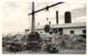 Photo Antilles Française - Travail De La Canne à Sucre 1958, Campagne Sucrière Au Fond L'usine, Cannes, Grue, ... - Berufe