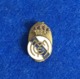 ANTIQUE ENAMEL PIN / BADGE SOCCER / CALCIO SPAIN REAL MADRID - Fussball