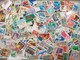 Lot N° TH.50 Un  Vrac De + 2000 Timbres Du Monde A Trier - Collections (en Albums)