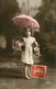 Enfants .20912 . Jeune Fille . Parapluie . A B M Paris 313 . - Collections, Lots & Séries