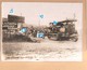 Persfoto 1918  Engelse Soldaten Met Tractor Holt 75 Te Ledegem Station Gare Laadplaats 1914 1918 - Ledegem