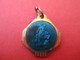 Médaille Religieuse Ancienne/Notre Dame De MONTLIGEON / Basilique/ Métal Doré émaillé Bleu/vers 1920   CAN578 - Religion & Esotericism