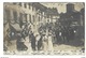 SUISSE - RARE CARTE-PHOTO - LA SARRAZ - Carabiniers Défilant à L'Abbaye - 1908 - La Sarraz